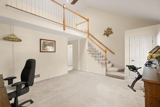 27 E Brookfield Drive E, Groton, MA 01450