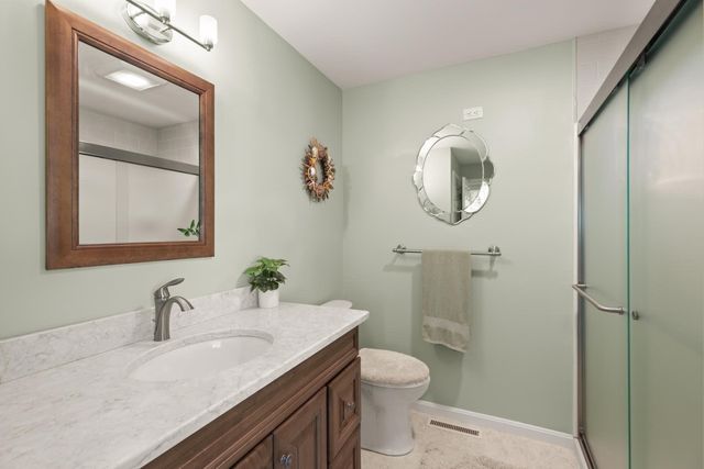 27 E Brookfield Drive E, Groton, MA 01450