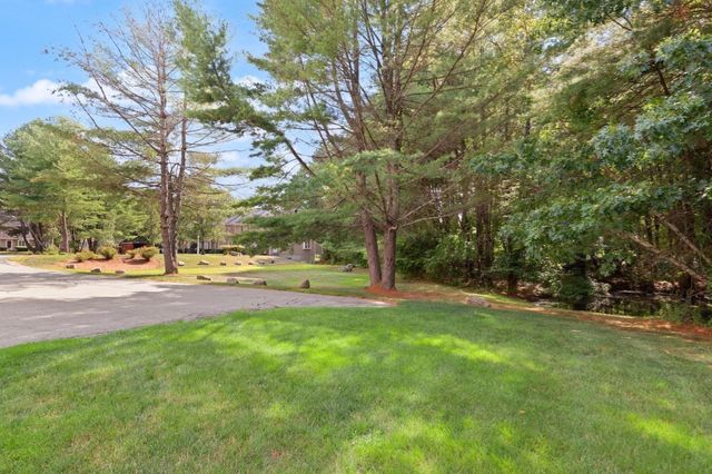 27 E Brookfield Drive E, Groton, MA 01450