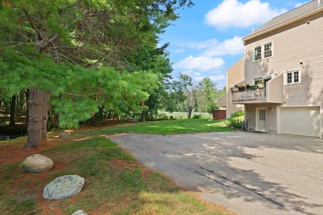 27 E Brookfield Drive E, Groton, MA 01450
