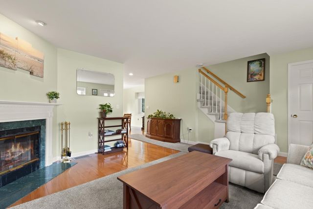27 E Brookfield Drive E, Groton, MA 01450