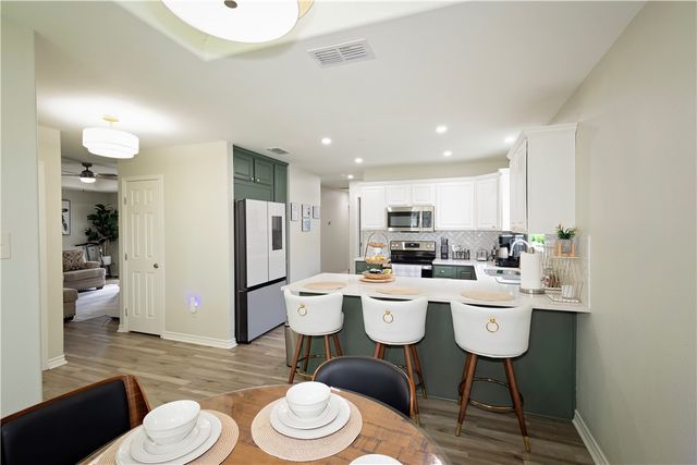 1217 Oconnell St, Corpus Christi, TX 78418