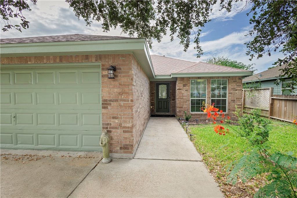 1217 Oconnell St, Corpus Christi, TX 78418