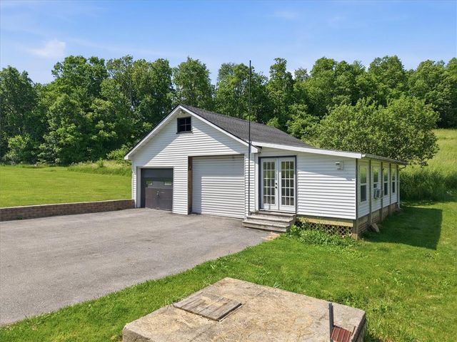1158 Upper Nis Hollow Drive, Mahoning Twp, PA 18235