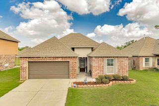 8839 Black Birch Ave, Zachary, LA 70791