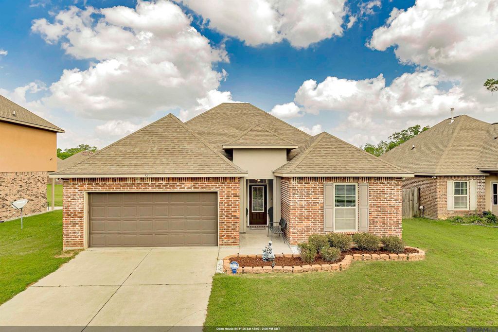 8839 Black Birch Ave, Zachary, LA 70791
