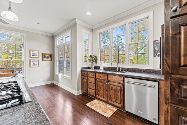 1919 Tudor Loop, Benton, AR 72019