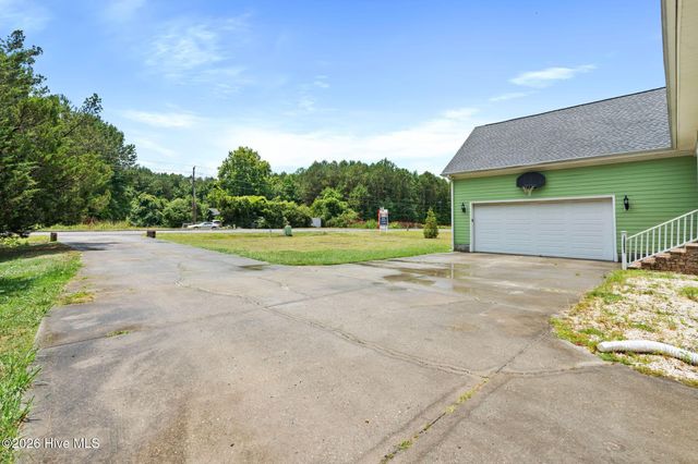 680 Calabash Road NW, Calabash, NC 28467
