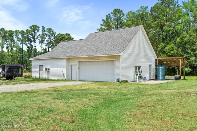 680 Calabash Road NW, Calabash, NC 28467