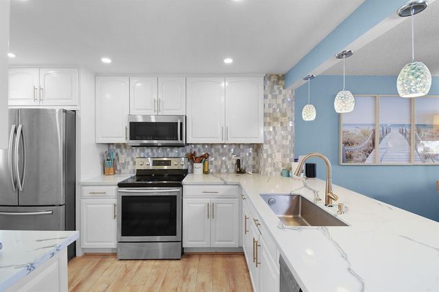 9940 S Ocean Drive 607, Jensen Beach, FL 34957