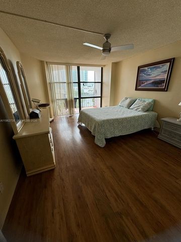 800 Parkview Dr 912, Hallandale Beach, FL 33009