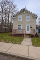 35 Clarence Street, Pontiac, MI 48342
