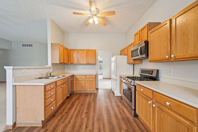 2091 Mayflower Circle, Grove City, OH 43123