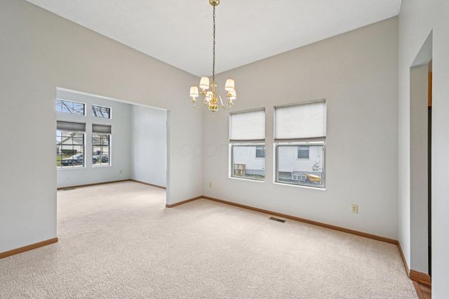 2091 Mayflower Circle, Grove City, OH 43123