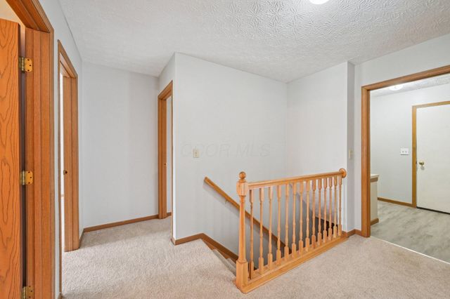 2091 Mayflower Circle, Grove City, OH 43123