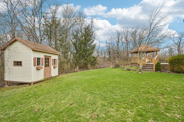 2091 Mayflower Circle, Grove City, OH 43123
