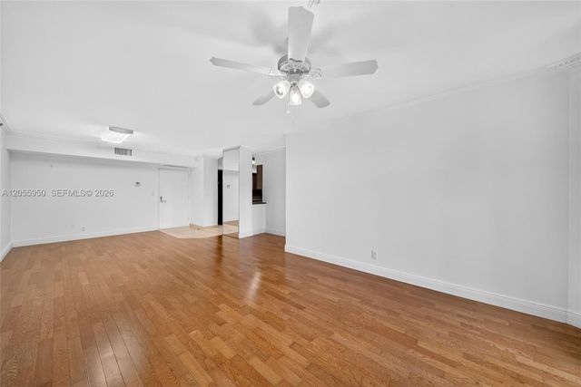 3600 Mystic Pointe Drive 310, Aventura, FL 33180