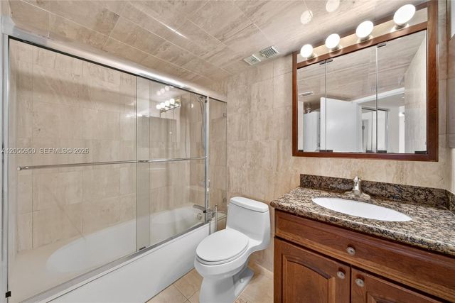 3600 Mystic Pointe Drive 310, Aventura, FL 33180