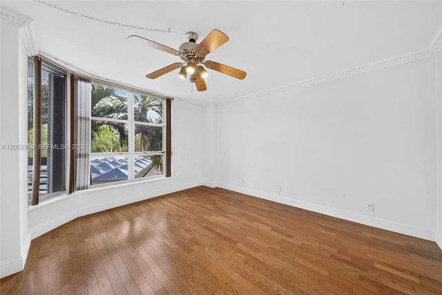 3600 Mystic Pointe Drive 310, Aventura, FL 33180