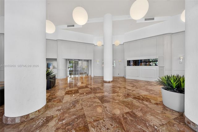 3600 Mystic Pointe Drive 310, Aventura, FL 33180