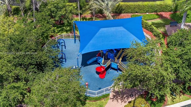 3600 Mystic Pointe Drive 310, Aventura, FL 33180