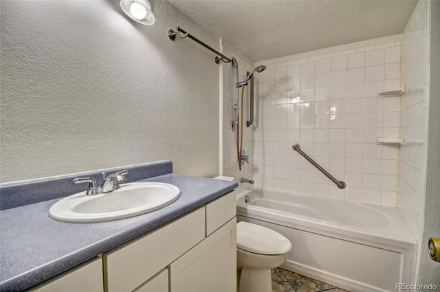 2715 W 86th Avenue 20, Westminster, CO 80031