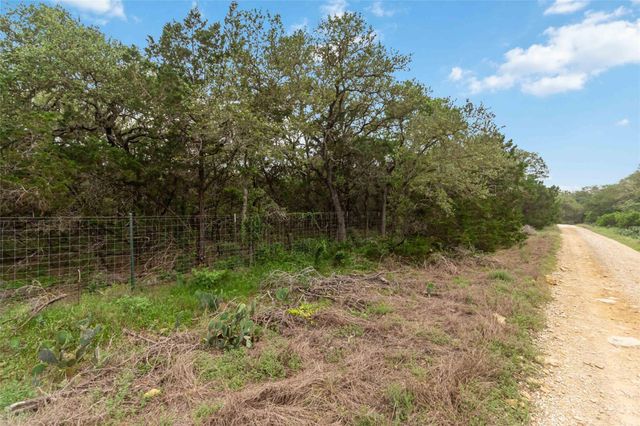 1306 Thousand Oaks LOOP, San Marcos, TX 78666
