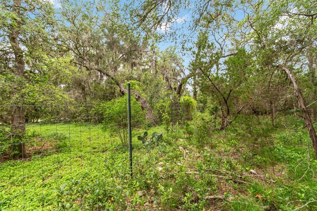 1306 Thousand Oaks LOOP, San Marcos, TX 78666