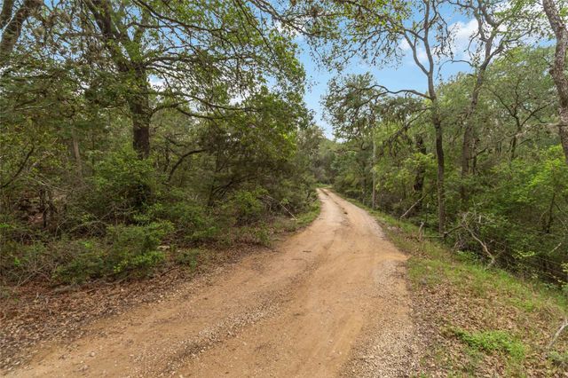 1306 Thousand Oaks LOOP, San Marcos, TX 78666