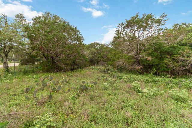 1306 Thousand Oaks LOOP, San Marcos, TX 78666