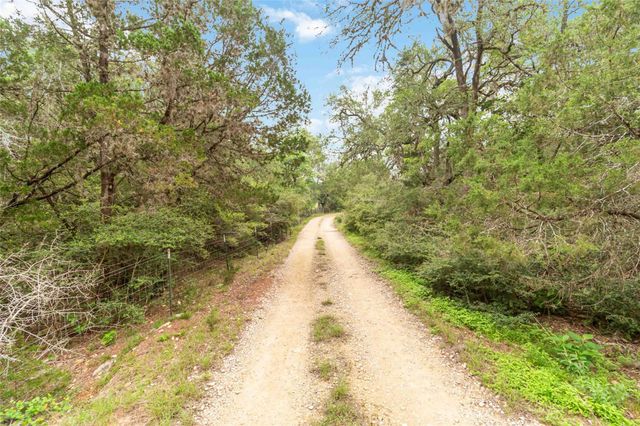 1306 Thousand Oaks LOOP, San Marcos, TX 78666