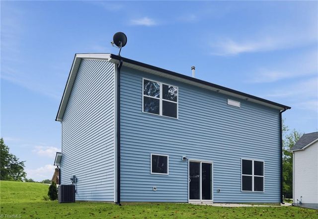 2608 Dallas Drive, Winston-salem, NC 27107