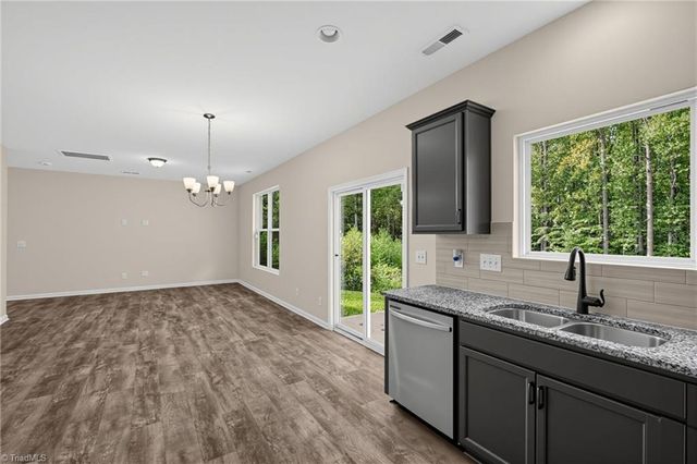 2608 Dallas Drive, Winston-salem, NC 27107