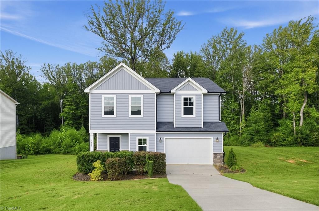 2608 Dallas Drive, Winston-salem, NC 27107