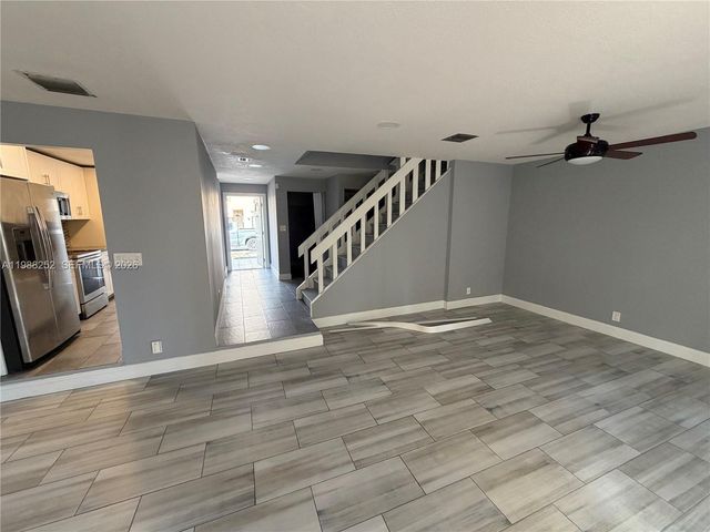 853 NW 81st Ter 7, Plantation, FL 33324