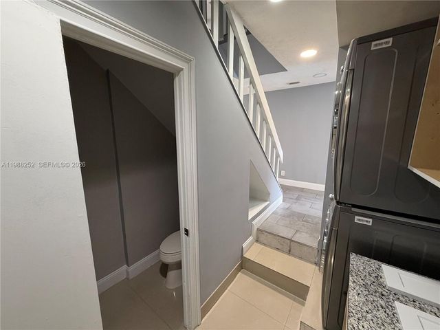 853 NW 81st Ter 7, Plantation, FL 33324