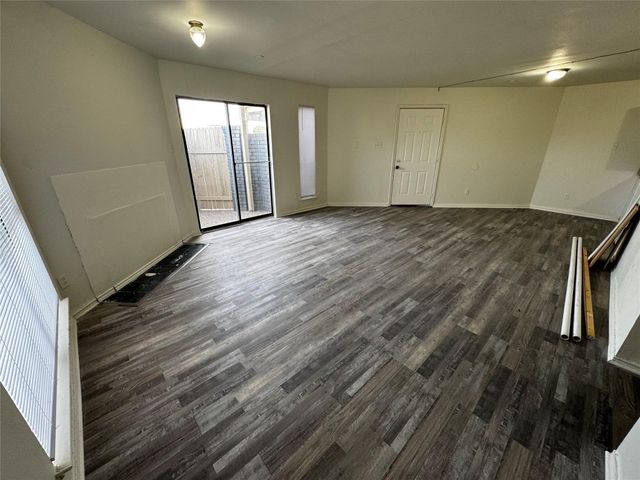 3524 Buckingham 314, Garland, TX 75042