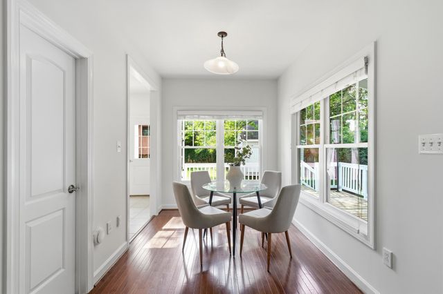1836 PEABODY DR, Falls Church, VA 22043
