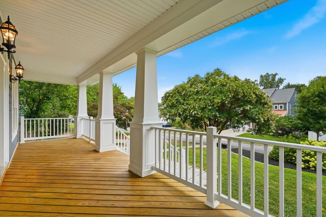 1836 PEABODY DR, Falls Church, VA 22043