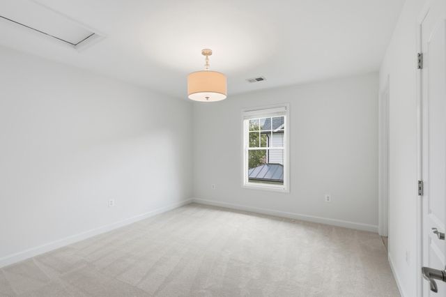 1836 PEABODY DR, Falls Church, VA 22043