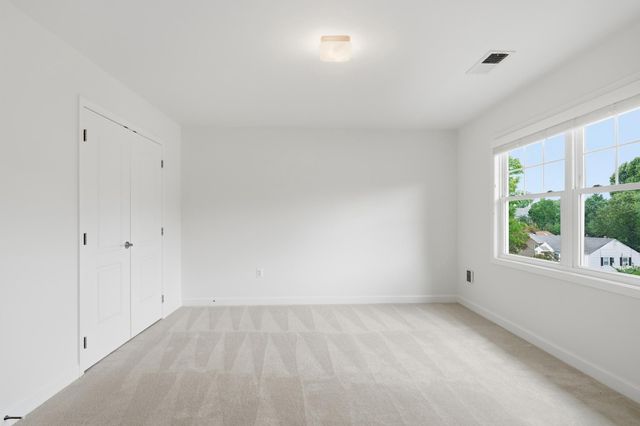 1836 PEABODY DR, Falls Church, VA 22043