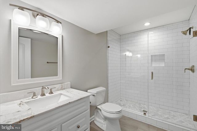 1836 PEABODY DR, Falls Church, VA 22043