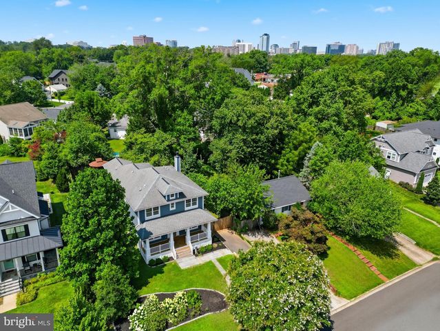 1836 PEABODY DR, Falls Church, VA 22043