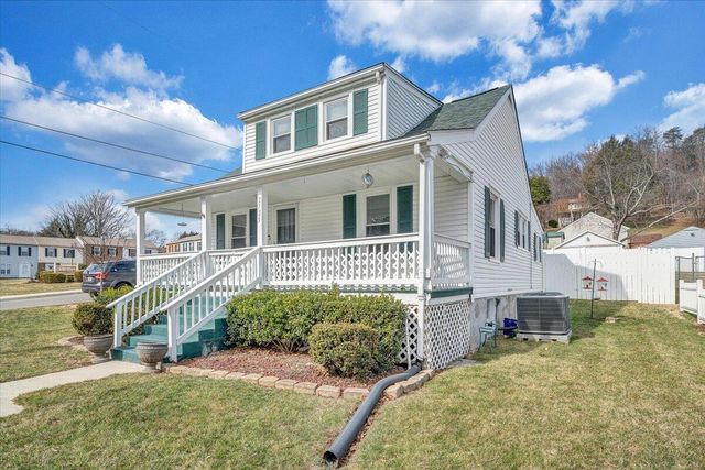 2725 Garden City BLVD, Roanoke, VA 24014