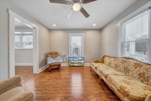 2725 Garden City BLVD, Roanoke, VA 24014