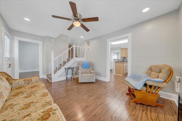 2725 Garden City BLVD, Roanoke, VA 24014