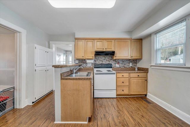 2725 Garden City BLVD, Roanoke, VA 24014