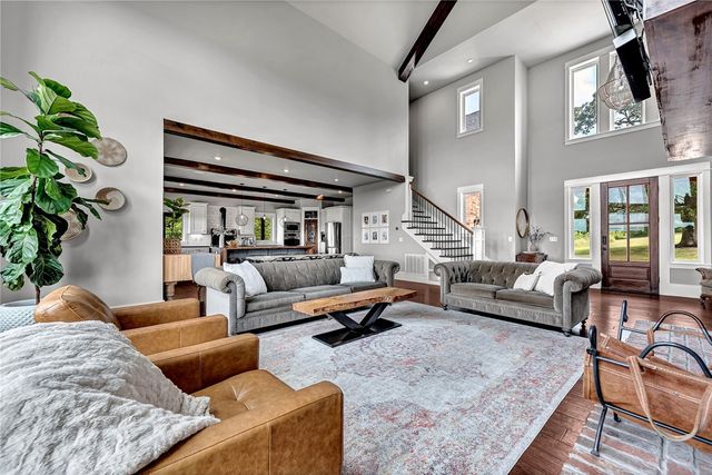 8770 Spanker Creek Road, Bentonville, AR 72712