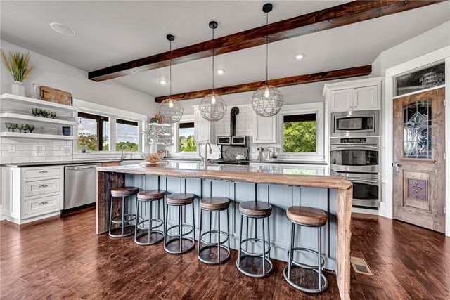 8770 Spanker Creek Road, Bentonville, AR 72712