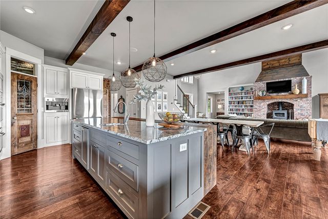 8770 Spanker Creek Road, Bentonville, AR 72712